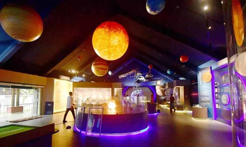 പ​ഴ​യ ചി​ന്ത​ക​ൾ തെ​റ്റ​ല്ല... പു​തി​യ ആ​കാ​ശം ശ​രി​യാ​ണ്