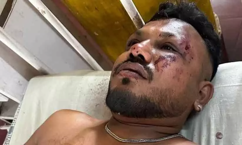 എമർജൻസി എക്സിറ്റിനടുത്ത സീറ്റിലിരുന്നതാണോ കാരണം; അഗ്നിഗോളമായി മാറിയ വിമാനത്തിൽ നിന്ന് ആ അത്ഭുത മനുഷ്യൻ രക്ഷപ്പെട്ടത് എങ്ങനെ? എമർജൻസി എക്സിറ്റിനടുത്ത സീറ്റിലിരുന്നതാണോ കാരണം; അഗ്നിഗോളമായി മാറിയ വിമാനത്തിൽ നിന്ന് ആ അത്ഭുത മനുഷ്യൻ രക്ഷപ്പെട്ടത് എങ്ങനെ?