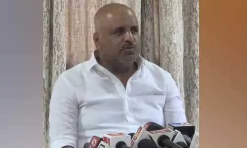 മു​ൻ പൊ​ലീ​സ് മേ​ധാ​വി​ക​ൾ​ക്കെ​തി​രെ അ​േ​ന്വ​ഷ​ണം ന​ട​ത്ത​ണമെന്ന് നി​യ​മ​സ​ഭ സ്പീ​ക്ക​ർ യു.​ടി. ഖാ​ദ​ർ