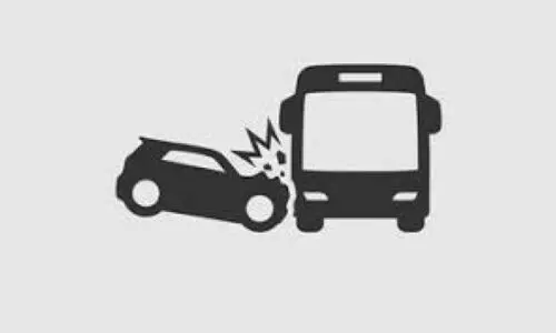 ബസിടിച്ച് ഒരു മരണം ബസിടിച്ച് ഒരു മരണം