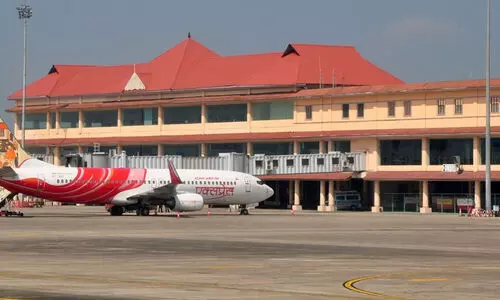 കൊച്ചി വിമാനത്താവളത്തിൽ ബോംബ് ഭീഷണി