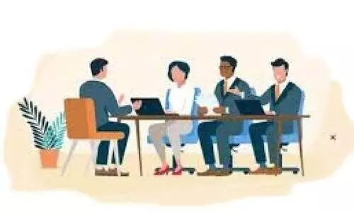 ജോലി ഒഴിവുകൾ 35,000; അപേക്ഷകർ 5500