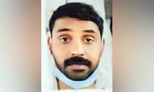 സർക്കാർ ഉദ്യോഗസ്ഥൻ ചമഞ്ഞ് ഫർണിച്ചർ ഉൽപന്നങ്ങൾ തട്ടിയെടുത്ത് യുവാവ്; പൊലീസ് കേസെടുത്തു