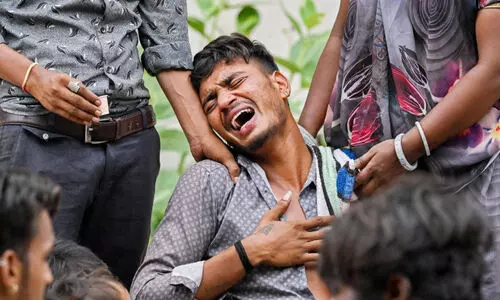 വി​മാ​ന ദു​ര​ന്തം: മരണ സഖ്യ ഉയരുന്നു