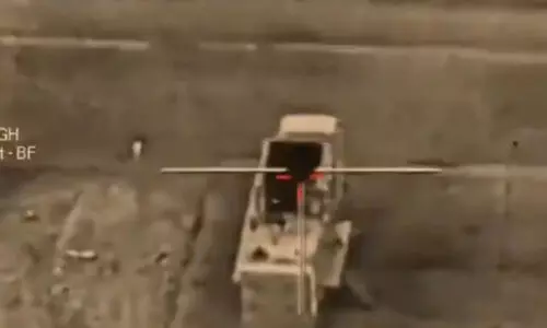 ഇറാന്റെ മണ്ണിൽ ഡ്രോൺ താവളം ഒരുക്കി മൊസാദ്; 200ലേറെ സൈനിക വിമാനങ്ങൾ ചേർന്ന് 330ലേറെ ബോംബുകൾ വർഷിച്ചു