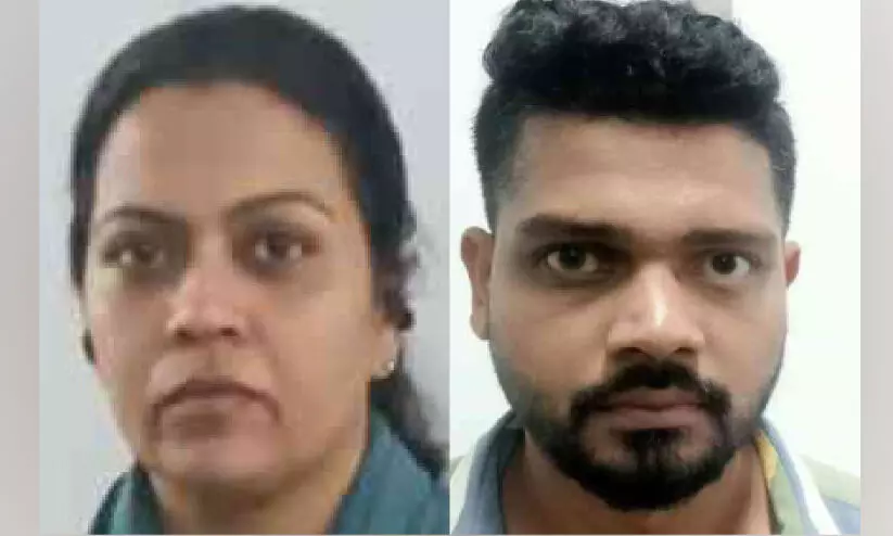 യുവാവിനെ ഹണിട്രാപ്പിൽ കുടുക്കി പണവും വാഹനവും കവർന്ന കേസിൽ രണ്ടു പേർ അറസ്റ്റിൽ യുവാവിനെ ഹണിട്രാപ്പിൽ കുടുക്കി പണവും വാഹനവും കവർന്ന കേസിൽ രണ്ടു പേർ അറസ്റ്റിൽ