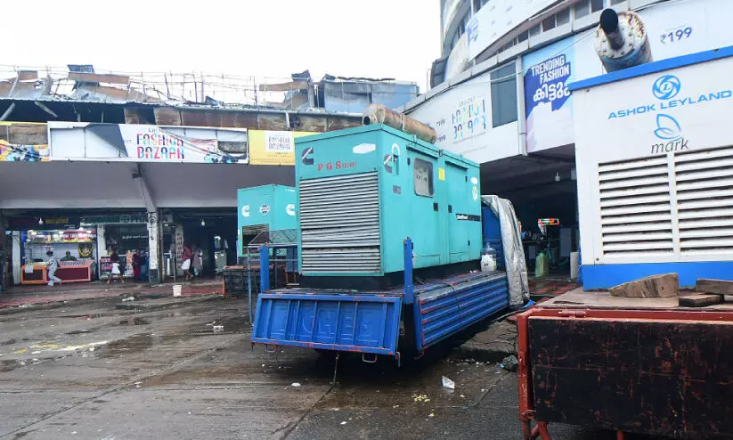 ബസ് സ്റ്റാൻഡിലെ അഗ്നിബാധ വൈദ്യുതി വിതരണ പുനഃസ്ഥാപനം വൈകുന്നതിൽ ആശങ്ക