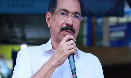 പാലക്കാട് പെട്ടി വിവാദത്തിന്‍റെ തനിയാവർത്തനമാണ് നിലമ്പൂരും നടന്നതെന്ന് സണ്ണി ജോസഫ്