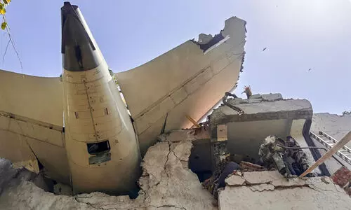 അ​പ​ക​ട കാ​ര​ണം എ​ൻ​ജി​ൻ​ നി​ല​ച്ച​താ​കാം