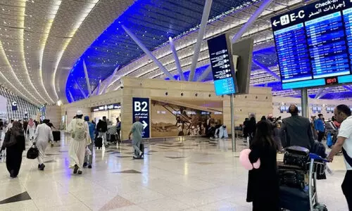 നി​ര​വ​ധി രാ​ജ്യ​ങ്ങ​ൾ വ്യോ​മാ​തി​ർ​ത്തി അ​ട​ച്ചു​;  യാ​ത്ര​ക്കാ​ർ വി​മാ​ന​ക്ക​മ്പ​നി​ക​ളെ ബ​ന്ധ​പ്പെ​ട​ണ​മെ​ന്ന്​ സൗ​ദി എ​യ​ർ​പോർ​ട്ട്​ മാ​നേ​ജ്​​മെന്റുക​ൾ