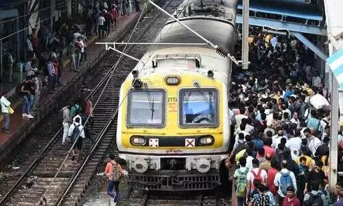 ജൂൺ16 മുതൽ സബർബൻ ട്രെയിനുകളിലെ ഫസ്റ്റ് ക്ലാസ് കോച്ചുകളിൽ ടിക്കറ്റ് ചെക്കിങ് ഡ്രൈവ് നടത്താൻ മുംബൈ ഡിവിഷൻ റെയിൽവേ