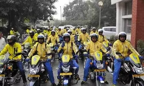 കർണാടകയിൽ ബൈക്ക് ടാക്സി യുഗം അവസാനിക്കുന്നു; ജൂൺ 16നു ശേഷം സർവീസ് പാടില്ല; സർക്കാർ വിലക്ക് ശരിവെച്ച് ഹൈകോടതി കർണാടകയിൽ ബൈക്ക് ടാക്സി യുഗം അവസാനിക്കുന്നു; ജൂൺ 16നു ശേഷം സർവീസ് പാടില്ല; സർക്കാർ വിലക്ക് ശരിവെച്ച് ഹൈകോടതി