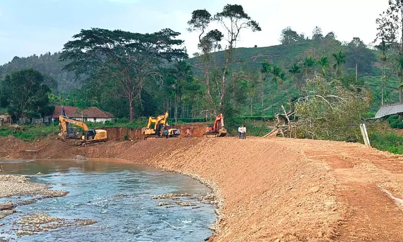 പുന്നപ്പുഴയിൽ അരലക്ഷം ക്യുബിക് മീറ്റർ ഉരുൾ അവശിഷ്ടം നീക്കി പുന്നപ്പുഴയിൽ അരലക്ഷം ക്യുബിക് മീറ്റർ ഉരുൾ അവശിഷ്ടം നീക്കി