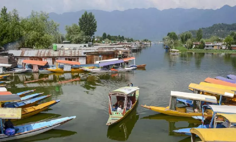 പഹൽഗാം ആക്രമണത്തിനു ശേഷം ജമ്മു കശ്മീരിലെ 16 വിനോദസഞ്ചാര കേന്ദ്രങ്ങൾ   വീണ്ടും തുറക്കുന്നു