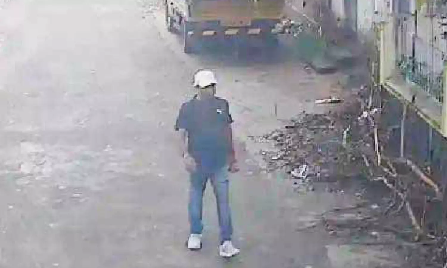 മേയർക്കെതിരെ വധഭീഷണിയുമായി യുവാവ്