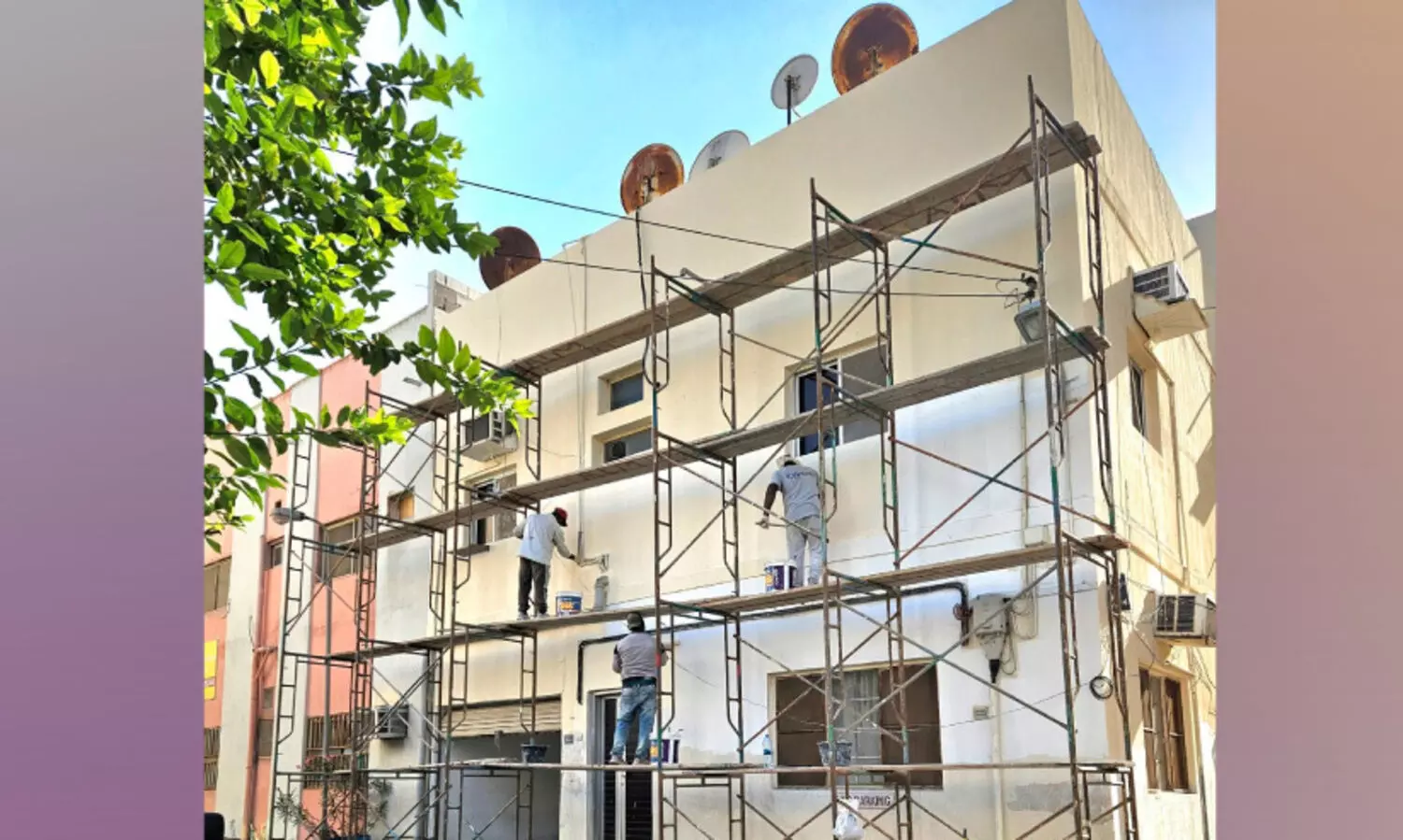 വേ​ന​ൽ​ക്കാ​ല തൊ​ഴി​ൽ   നി​രോ​ധ​നം നി​ല​വി​ൽ​വ​ന്നു