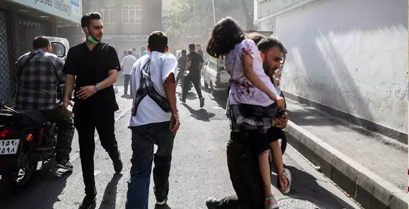 ‘മൂന്ന് ദിവസമായി ഞങ്ങൾ ഉറങ്ങിയിട്ട്,   എ​​ന്തെങ്കിലും സംഭവിക്കും മുമ്പ് ഞങ്ങളെ ഒഴിപ്പിക്കൂ...’;  കേന്ദ്രത്തോട് ഇറാനിലെ   ഇന്ത്യൻ വിദ്യാർഥികൾ