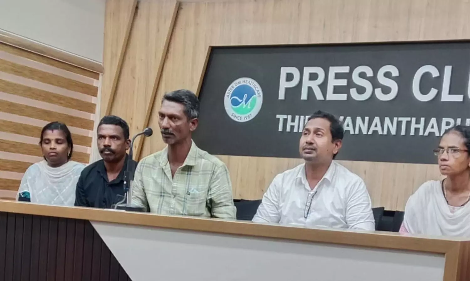 ദരിദ്രരുടെ കിട്ടാക്കടങ്ങൾ എഴുതിതള്ളണം, കിടപ്പാടങ്ങൾ ജപ്തി ചെയ്യരുത്; ജൂൺ 24 സെക്രട്ടറിയേറ്റിന് മുന്നിൽ പ്രതിഷേധം