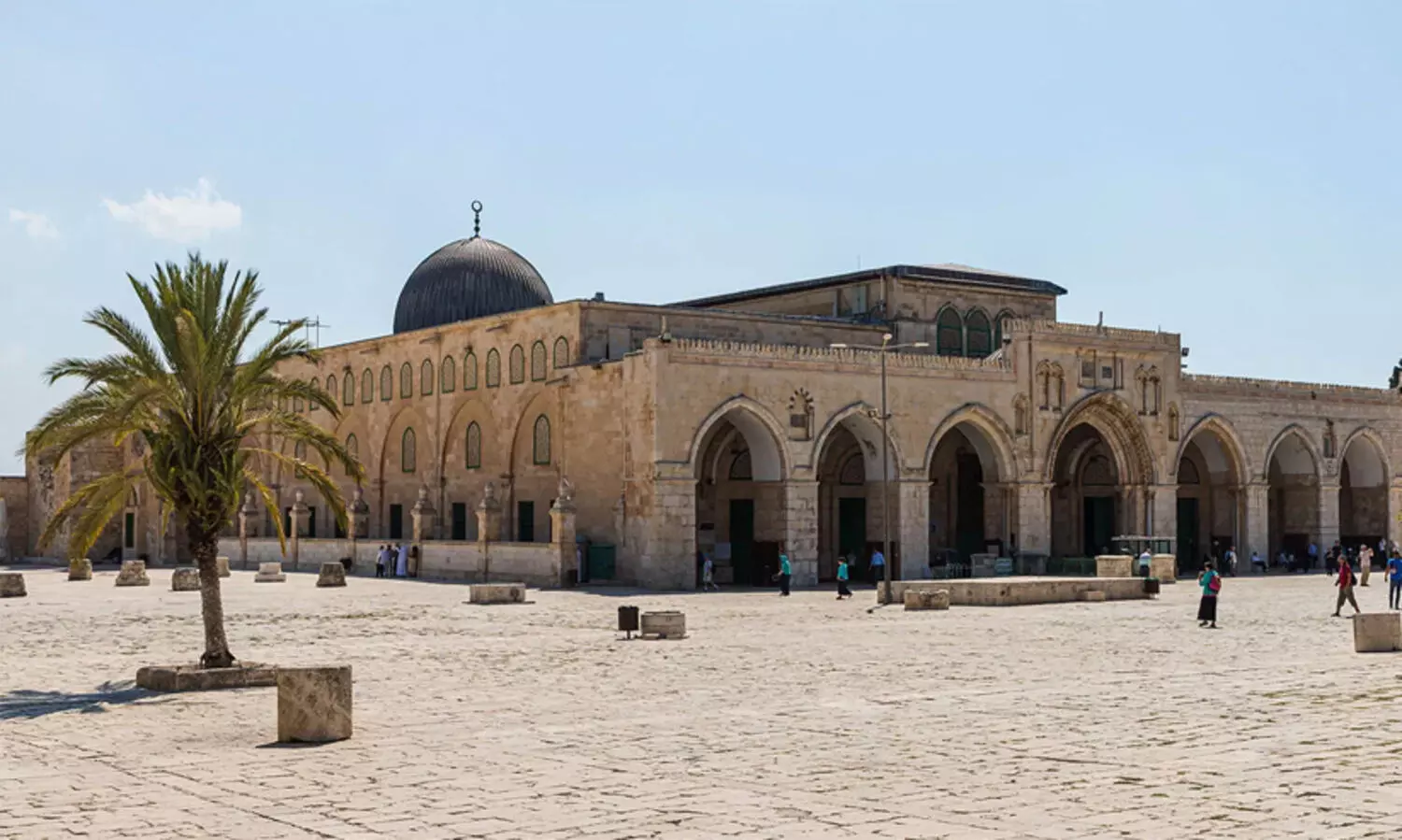 ഇറാനുമായുള്ള സംഘർഷം; അൽ അഖ്സ മസ്ജിദ് അടച്ച് ഇസ്രായേൽ സൈന്യം