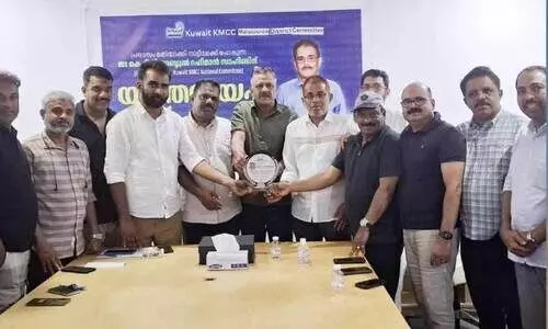 കെ.​ടി.​പി. അ​ബ്ദു​റ​ഹ്മാ​ന് കെ.​എം.​സി.​സി മ​ല​പ്പു​റം ജി​ല്ല ക​മ്മി​റ്റിയുടെ യാ​ത്ര​യ​യ​പ്പ്‌