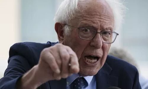 ‘യു.എസ് കോൺഗ്രസിന്റെ അനുമതിയില്ലാതെ ഇനിയൊരു ചെലവേറിയ യുദ്ധത്തിന് ട്രംപിന് അധികാരമില്ല’; ഇറാനെതിരായ സൈനിക നടപടി തടയുന്ന ബില്ലുമായി ബേർണി സാൻഡേഴ്‌സ്