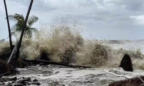 മഴ തുടരുന്നു.... മഴ തുടരുന്നു....