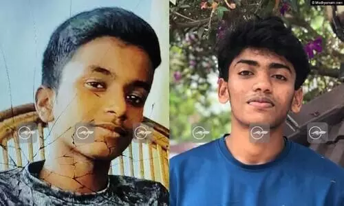 ഇടുക്കിയിൽ ജീപ്പ് ബൈക്കിലിടിച്ച് രണ്ടു യുവാക്കൾക്ക് ദാരുണാന്ത്യം ഇടുക്കിയിൽ ജീപ്പ് ബൈക്കിലിടിച്ച് രണ്ടു യുവാക്കൾക്ക് ദാരുണാന്ത്യം