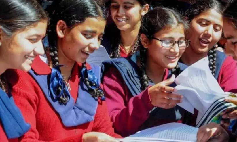 സംസ്ഥാനത്ത് പ്ലസ് വൺ ക്ലാസുകൾ ഇന്നാരംഭിക്കും