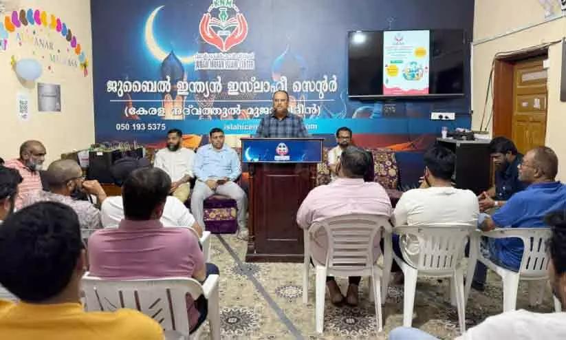 അ​ല്‍മ​നാ​ര്‍ മ​ദ്‌​റ​സ പ്ര​വേ​ശ​നോ​ത്സ​വം