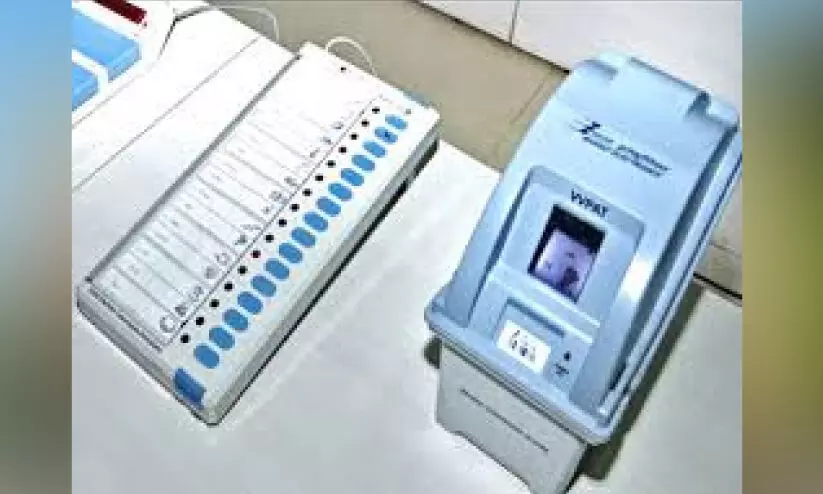 ​നിലമ്പൂർ പോരിന്റെ ചൂടിൽ പ്രവാസവും