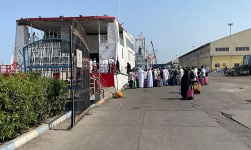 ഇ​റാ​നി​ൽ​ നി​ന്ന് 300ല​ധി​കം ഒ​മാ​നി പൗ​ര​ന്മാ​ർ സു​ര​ക്ഷി​ത​മാ​യി തി​രി​ച്ചെ​ത്തി