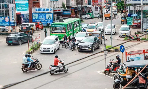 ബേക്കർ ജങ്​ഷനിലെ ട്രാഫിക്​ പരിഷ്കാരം  തിരക്കിനു കുറവുണ്ട്​; പരാതികളുമേറെ