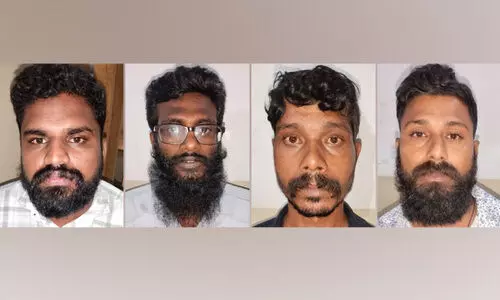 പൊലീസെന്ന വ്യാജേന ട്രെയിൻ യാത്രികരിൽനിന്ന്‌ 25 ലക്ഷം കവർന്നു; നാല് പേർ അറസ്റ്റിൽ