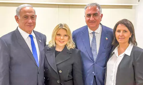 പഹ്‍ലവിയെ വീണ്ടും കുടിയിരുത്തുമോ?; തിരികെ വരുമെന്ന വാക്കുമായി ‘നാ​ടു​ക​ട​ത്ത​പ്പെ​ട്ട കിരീടാവകാശി’