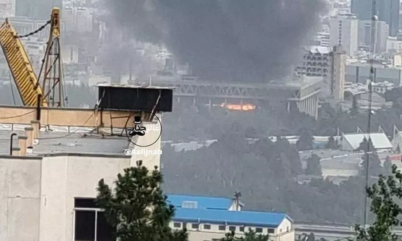 ഞ​ങ്ങ​ൾ ഭ​യ​ക്കി​ല്ല, ത​ക​രു​ക​യു​മി​ല്ല