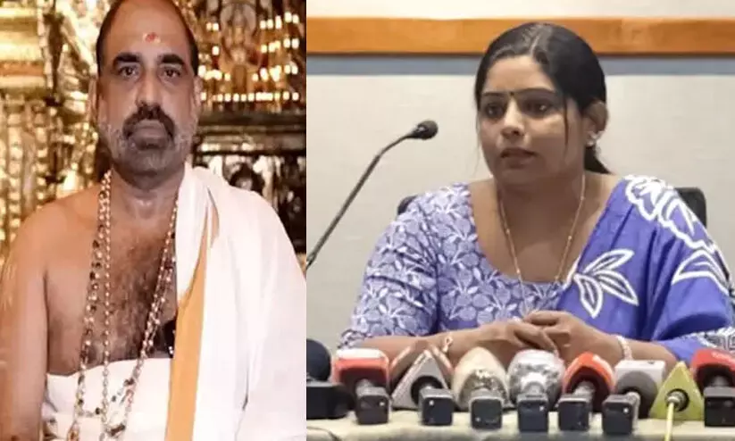 പൂജയുടെ മറവിൽ പീഡനം: അച്ഛൻ നിരപരാധിയെന്ന് മകൾ; അറസ്റ്റ് ഒഴിവാക്കാൻ ബംഗളൂരു പൊലീസ് രണ്ടുകോടി ആവശ്യപ്പെട്ടു, കേസിന് പിന്നിൽ മുൻ വൈരാഗ്യം