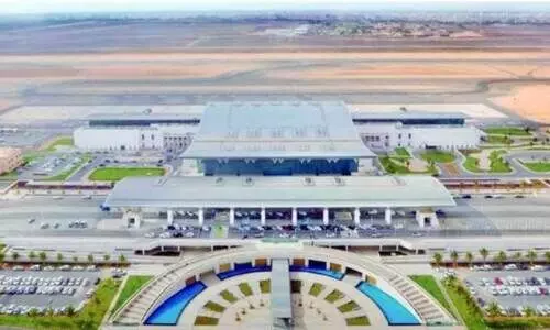 ഖ​രീ​ഫ്; സ​ഞ്ചാ​രി​ക​ളെ സ്വീ​ക​രി​ക്കാ​ൻ   വി​മാ​ന​ത്താ​വ​ള​ങ്ങ​ൾ സു​സ​ജ്ജം