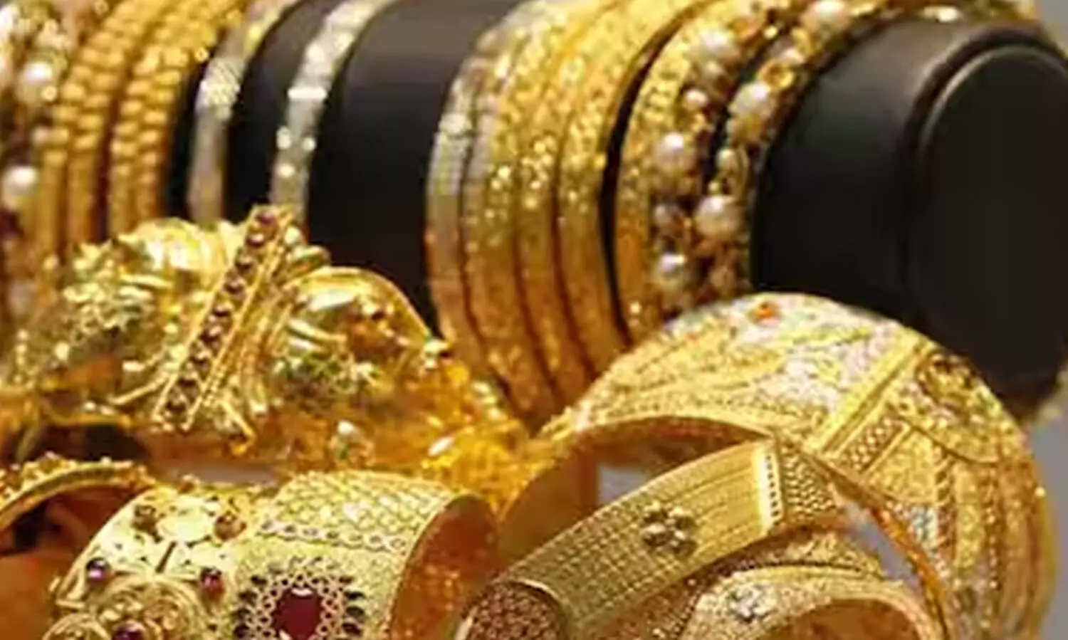 സ്വർണവില രാവിലെയും വൈകുന്നേരവും കൂടി