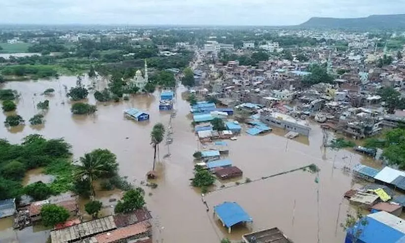 ദക്ഷിണ കന്നട ജില്ലയിൽ പ്രകൃതി ക്ഷോഭത്തിൽ 911 വീടുകൾ നശിച്ചു ദക്ഷിണ കന്നട ജില്ലയിൽ പ്രകൃതി ക്ഷോഭത്തിൽ 911 വീടുകൾ നശിച്ചു