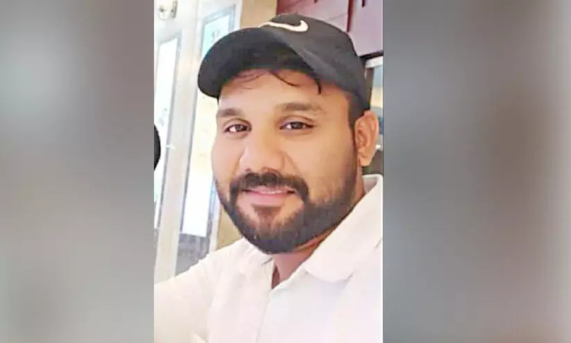 ‘എന്റെ മകനായിരുന്നു അവൻ’; മലയാളി ഹൗസ് ഡ്രൈവറുടെ മരണത്തിൽ മനസ്സുലഞ്ഞ് സൗദി തൊഴിലുടമ ‘എന്റെ മകനായിരുന്നു അവൻ’; മലയാളി ഹൗസ് ഡ്രൈവറുടെ മരണത്തിൽ മനസ്സുലഞ്ഞ് സൗദി തൊഴിലുടമ