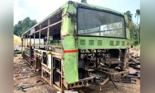 മാ​​ലി​​ന്യ ട്രി​​പ് ഫു​​ൾ; കെ.​​എ​​സ്.​​ആ​​ർ.​​ടി.​​സി​​യി​​ൽ നി​​ന്ന് ശേ​​ഖ​​രി​​ച്ച​​ത് 102 ട​​ൺ ഖ​​ര​​മാ​​ലി​​ന്യം