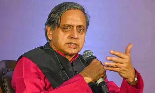 Shashi tharoor