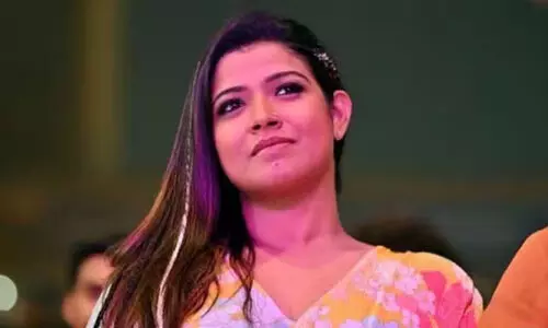 വാട്സ്​ആപ്പിലൂടെയുള്ള തട്ടിപ്പിൽ 45,000 രൂപ നഷ്ടമായെന്ന് ഗായിക അമൃത സുരേഷ്