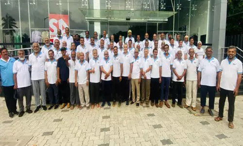 അ​ന്ത​ർ​ദേ​ശീ​യ യോ​ഗ ദി​നം; മി​ന്നി​ത്തി​ള​ങ്ങി മെ​ക് 7