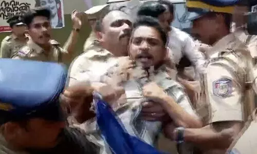 മലബാറിലെ പ്ലസ് വൺ സീറ്റ് പ്രതിസന്ധി: കോഴിക്കോട്ട് എസ്.എഫ്.ഐ - ഫ്രട്ടേണിറ്റി സംഘർഷം