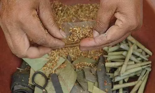 പിതാവ് വലിച്ചെറിഞ്ഞ ബീഡിക്കുറ്റി വിഴുങ്ങി; 10 മാസം പ്രായമായ കുഞ്ഞ് മരിച്ചു