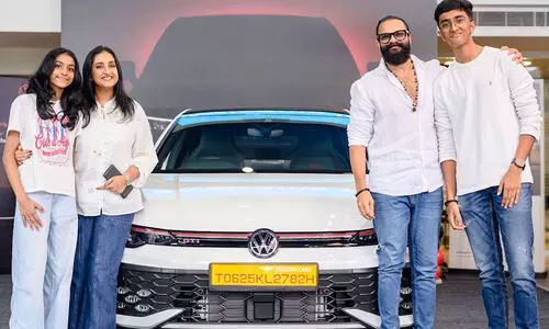 കുഞ്ഞുങ്ങളെന്തെങ്കിലും ആഗ്രഹം പറഞ്ഞാൽ അതങ്ങു സാധിച്ചുകൊടുക്കണം; മകന്റെ ഇഷ്ട്ടവാഹനം വീട്ടിലെത്തിച്ച് ജയസൂര്യ