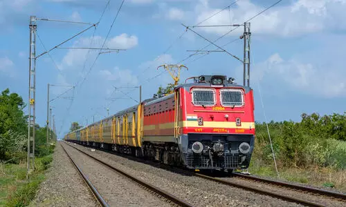 സ്വാതന്ത്ര്യ ദിന-ഓണാവധി തിരക്ക്; കേരളത്തിലേക്ക് രണ്ട് എ.സി സ്​പെഷൽ ട്രെയിൻ