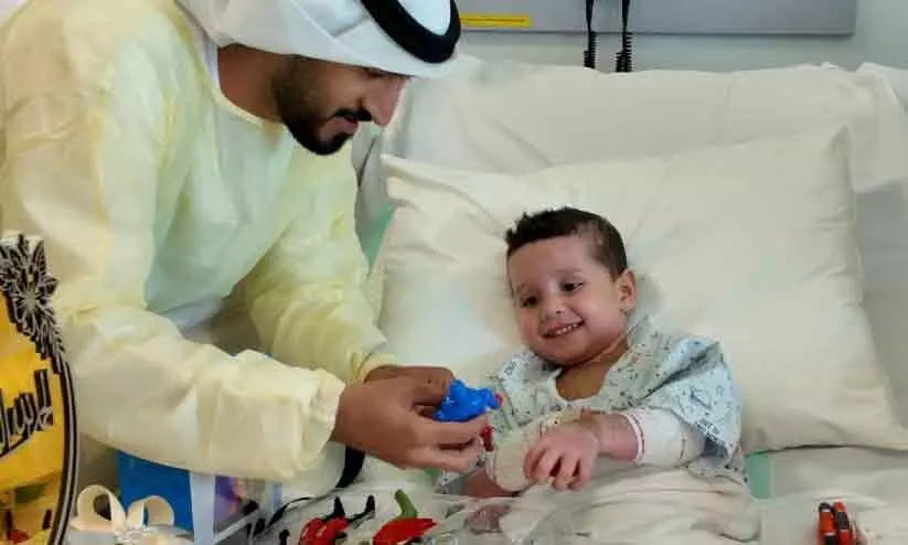 മൂന്നാം വയസ്സിൽ അനാഥൻ; ഗസ്സയിലെ ഹാതിമിന്​ കരുതലായി ഇമാറാത്ത്​