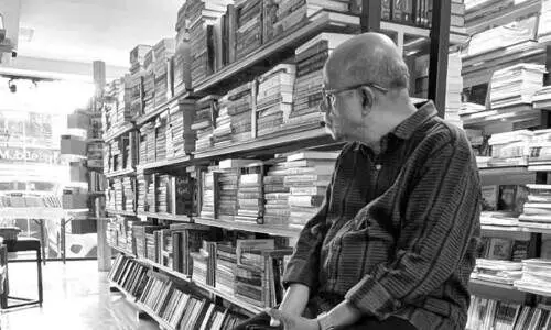 തുമ്പികളുടെ ചുഴലിക്കാറ്റ് തുമ്പികളുടെ ചുഴലിക്കാറ്റ്